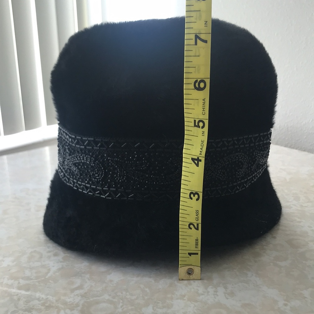 Vintage Jan Leslie Beaded Furry Hat - Picture 8 of 10